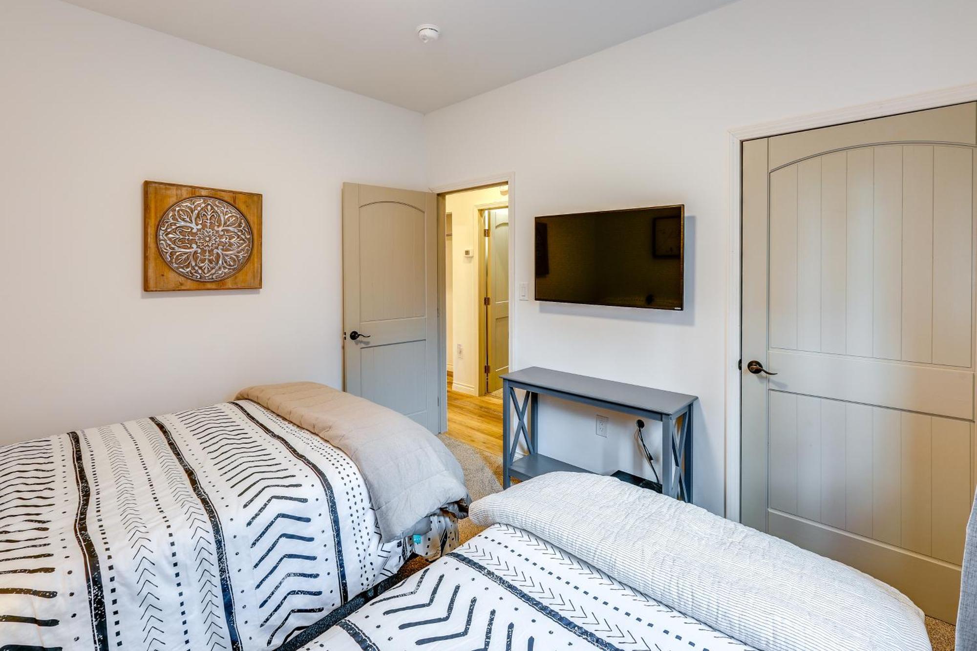 Convenient Fairbanks Guest Suite With Grill! Exterior photo